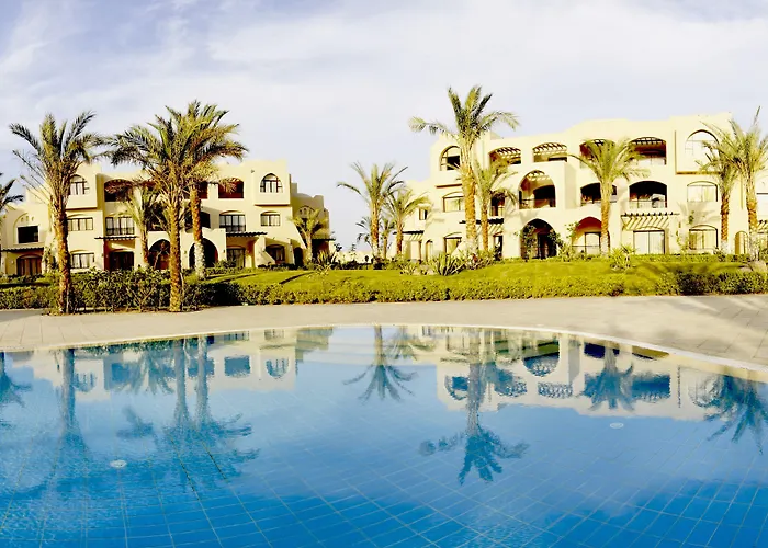 Jaz Neo Saraya Palms Resort 4*