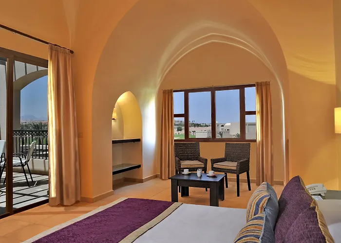 Jaz Neo Saraya Palms Resort 4*