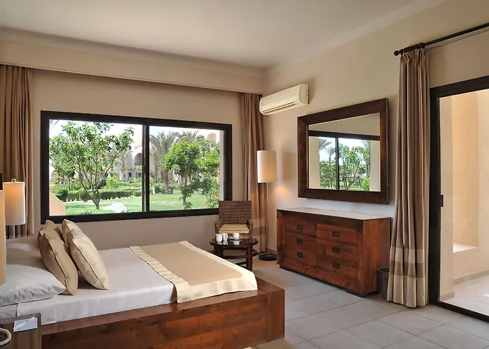 Jaz Neo Saraya Palms Resort 4*