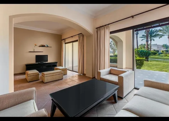 Jaz Neo Saraya Palms Resort 4*