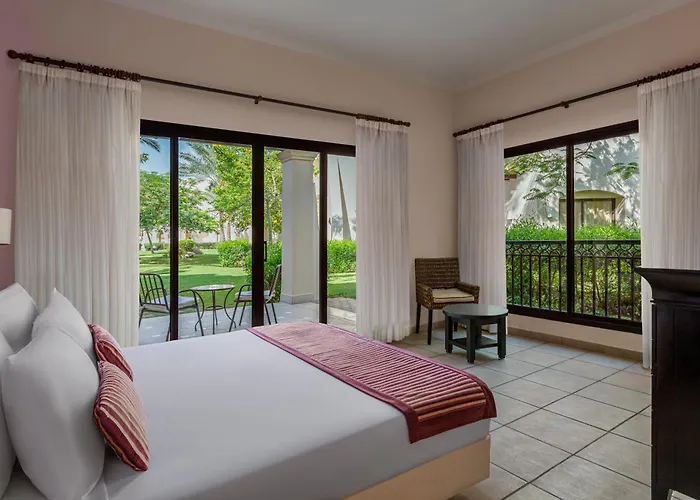Jaz Neo Saraya Palms